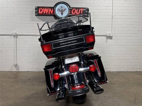 2012 Harley-Davidson, dovoz USA — foto 4 z 11