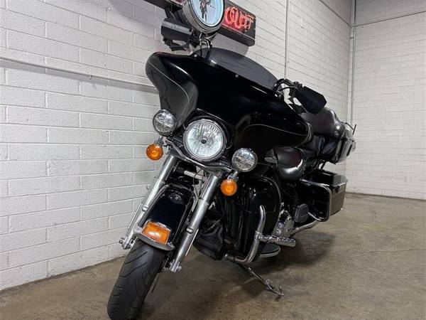 2012 Harley-Davidson, dovoz USA — foto 5 z 11