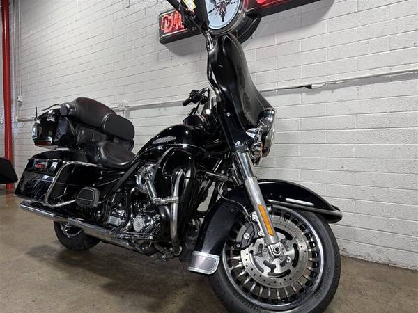 2012 Harley-Davidson, dovoz USA — foto 6 z 11