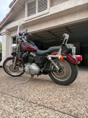 2001 Harley-Davidson, dovoz USA — foto 3 z 6