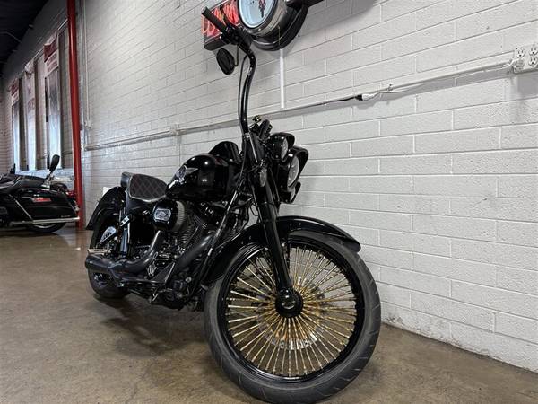 2016 Harley-Davidson, dovoz USA — foto 6 z 11