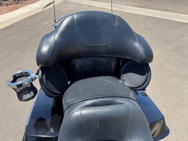2011 Harley-Davidson, dovoz USA — foto 12 z 12