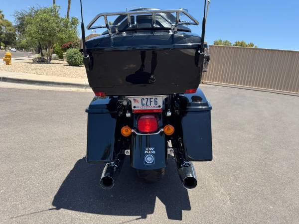 2011 Harley-Davidson, dovoz USA — foto 6 z 12