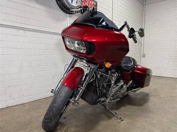 2017 Harley-Davidson, dovoz USA — foto 5 z 11