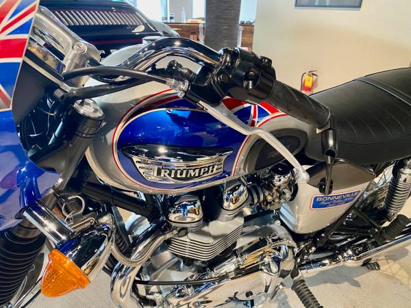 2002 Triumph, dovoz USA — foto 6 z 12