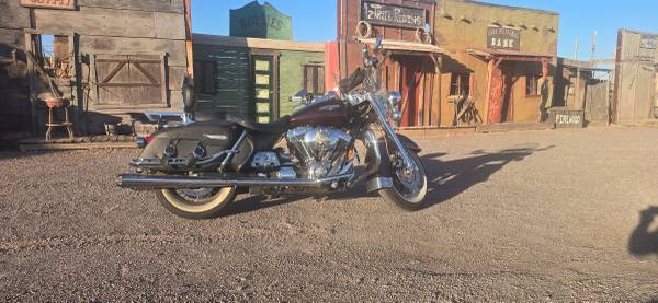 2005 Harley-Davidson, dovoz USA — foto 4 z 9