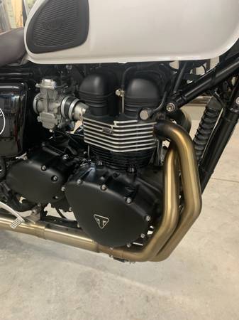 2015 Triumph, dovoz USA — foto 12 z 12