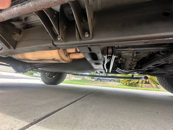 H2 2003 Hummer, dovoz USA — foto 2 z 12