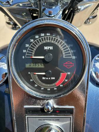 2003 Harley-Davidson, dovoz USA — foto 9 z 12