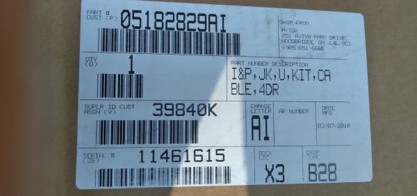 Jeep Wrangler 4 dr Fabric top nový OE w/top hard ware OTHER ITEMS, dovoz USA — foto 10 z 12