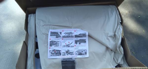 Jeep Wrangler 4 dr Fabric top nový OE w/top hard ware OTHER ITEMS, dovoz USA — foto 7 z 12