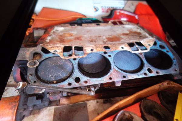 Mopar 1969 and 1970 383 HP Stamped engines, dovoz USA — foto 6 z 6