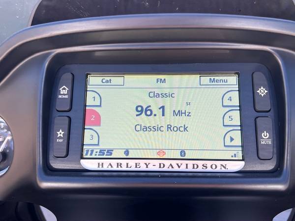 2016 Harley-Davidson, dovoz USA — foto 9 z 10