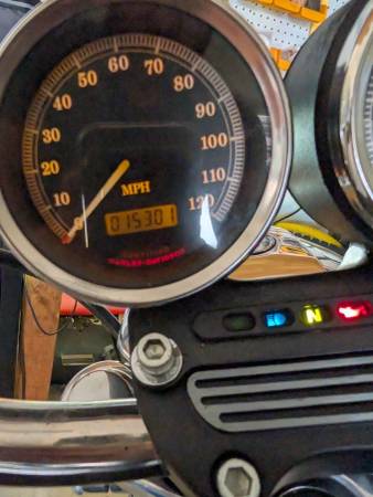 2001 Harley-Davidson, dovoz USA — foto 2 z 5