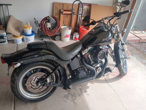 2007 Harley-Davidson, dovoz USA — foto 2 z 6