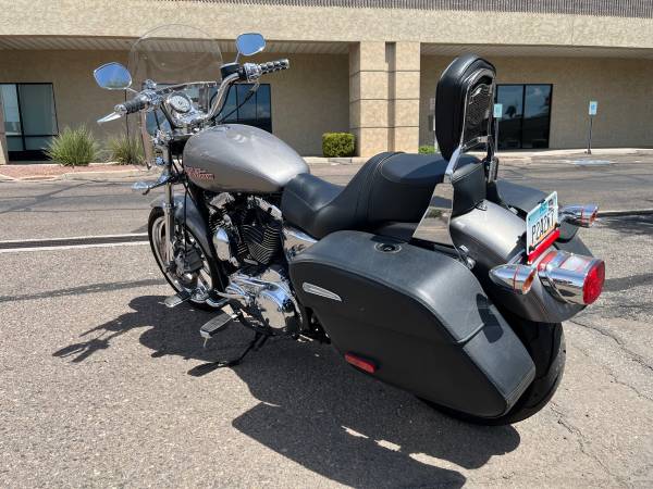 2017 Harley-Davidson, dovoz USA — foto 7 z 12