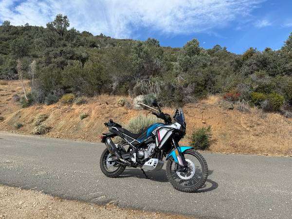 2025 CFMOTO, dovoz USA — foto 3 z 6