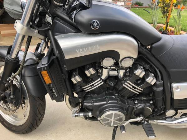 Yamaha, dovoz USA — foto 2 z 4