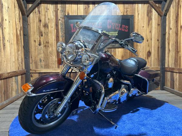 2007 Harley-Davidson, dovoz USA — foto 3 z 12