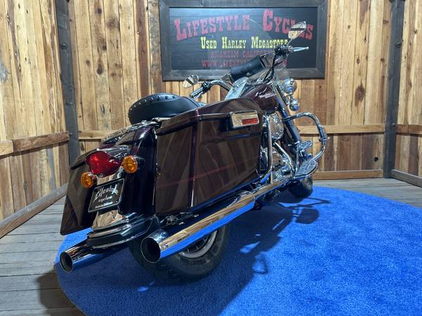 2007 Harley-Davidson, dovoz USA — foto 5 z 12