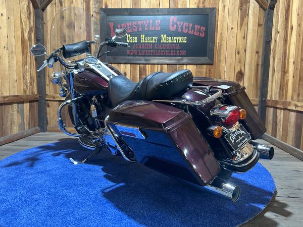 2007 Harley-Davidson, dovoz USA — foto 6 z 12