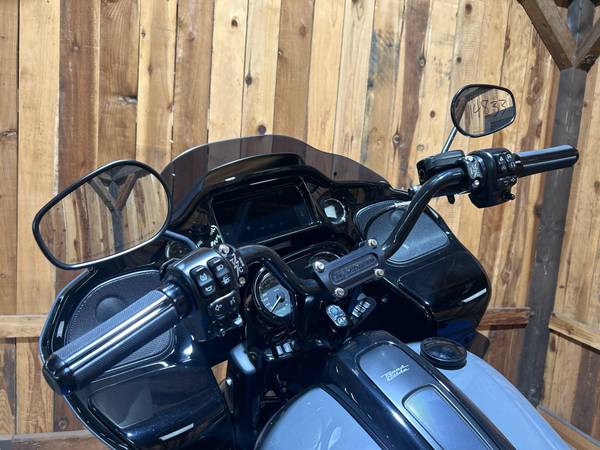 2022 Harley-Davidson, dovoz USA — foto 7 z 12