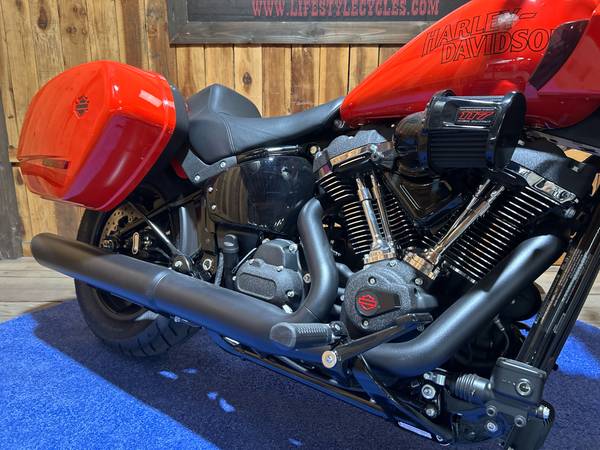 2026 Harley-Davidson, dovoz USA — foto 9 z 11