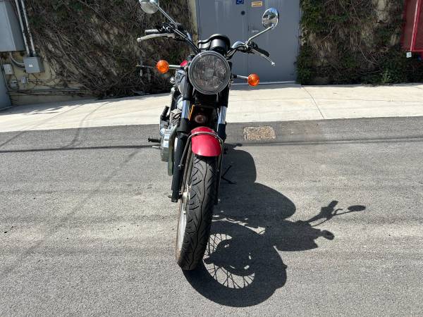 2001 Triumph, dovoz USA — foto 4 z 11