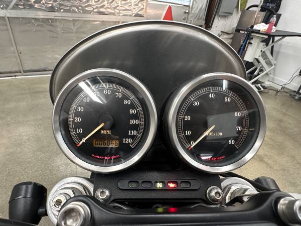 1990 Harley-Davidson, dovoz USA — foto 9 z 12