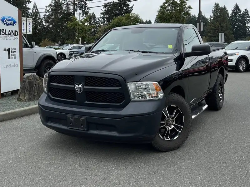 2014 RAM 1500 Regular Cab, černá, 83 143 km, dovoz Kanada — foto 2 z 12