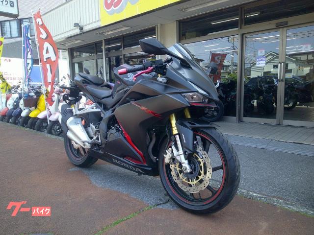 ホンダ CBR250RR, 42 302 km, dovoz Japonsko — foto 1 ホンダ CBR250RR, 42 302 km, dovoz Japonsko — foto 1