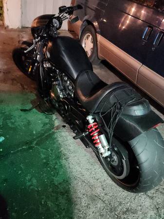 2007 Harley-Davidson, dovoz USA — foto 2 z 3