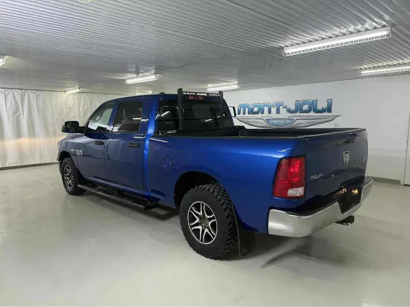 2016 RAM 1500 ST, modrá, 158 500 km, dovoz Kanada — foto 10 z 12