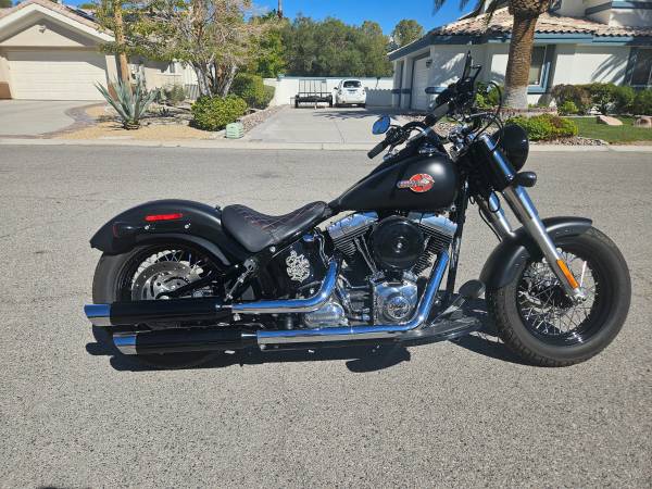 2012 Harley-Davidson, dovoz USA — foto 2 z 12