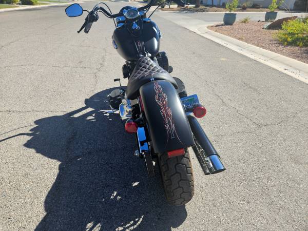 2012 Harley-Davidson, dovoz USA — foto 3 z 12