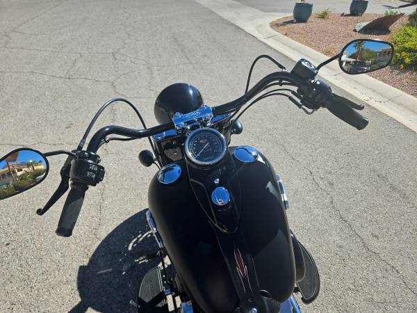2012 Harley-Davidson, dovoz USA — foto 6 z 12