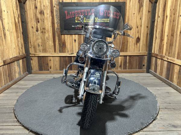 2006 Harley-Davidson, dovoz USA — foto 3 z 12
