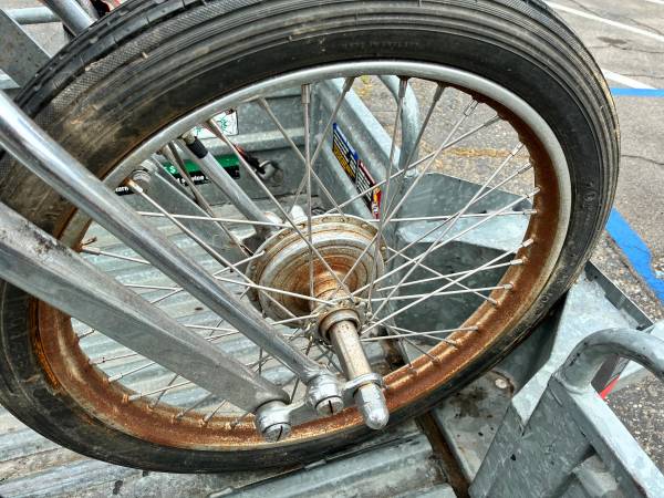 Triumph, dovoz USA — foto 5 z 7