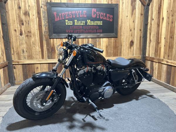 2014 Harley-Davidson, dovoz USA — foto 2 z 11