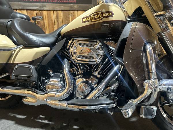 2014 Harley-Davidson, dovoz USA — foto 7 z 11
