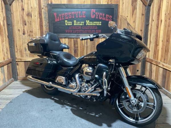 2015 Harley-Davidson, dovoz USA — foto 2 z 12