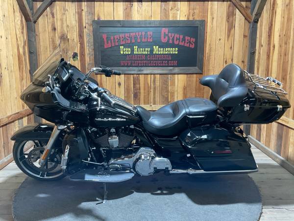 2015 Harley-Davidson, dovoz USA — foto 5 z 12
