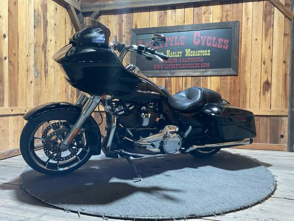 2018 Harley-Davidson, dovoz USA — foto 3 z 12
