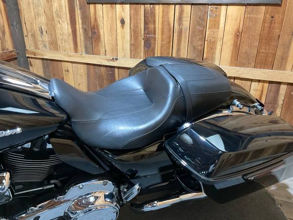 2018 Harley-Davidson, dovoz USA — foto 9 z 12
