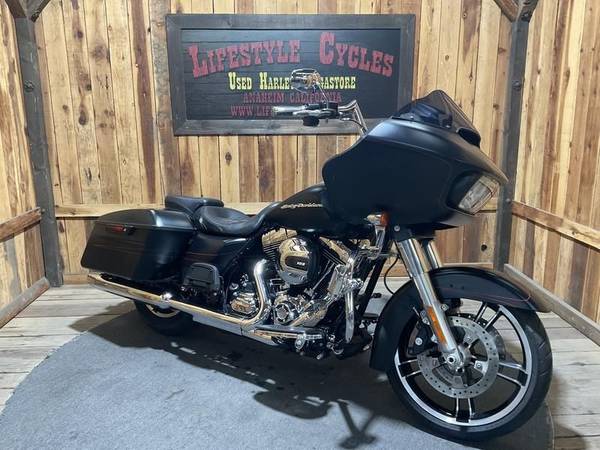 2015 Harley-Davidson, dovoz USA — foto 2 z 12