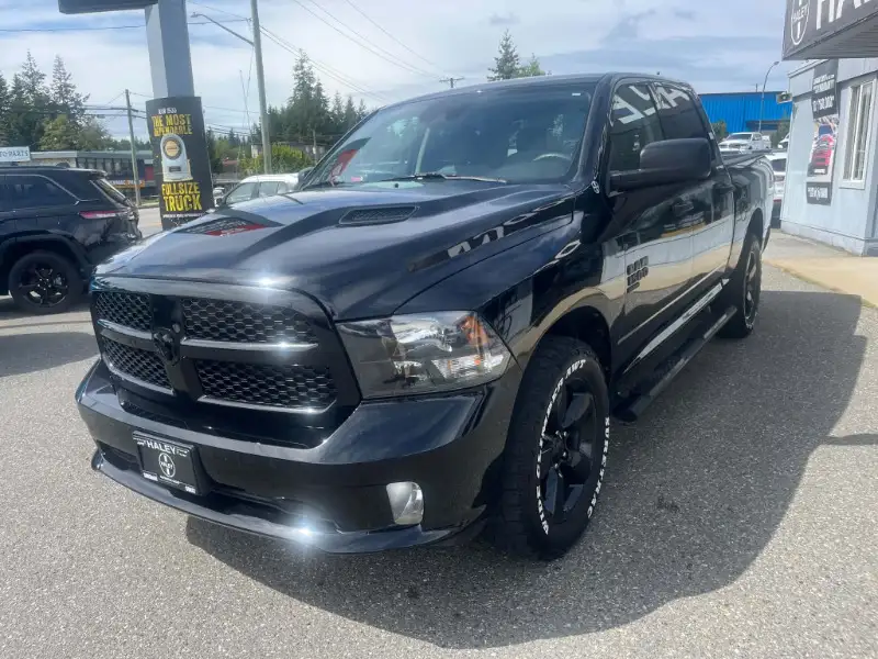 2023 RAM 1500 EXPRESS, černá, 72 116 km, dovoz Kanada — foto 7 z 12