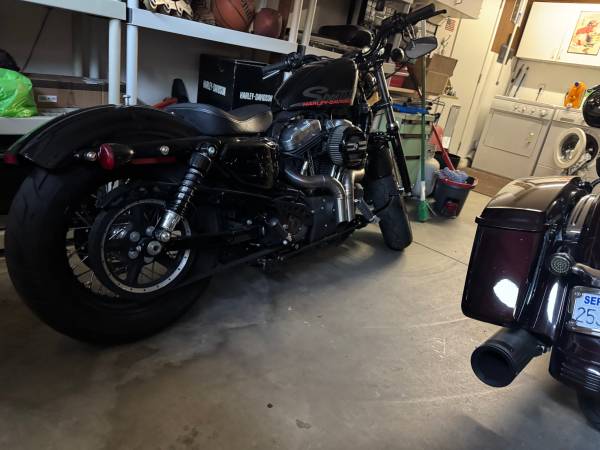 2011 Harley-Davidson, dovoz USA — foto 5 z 7