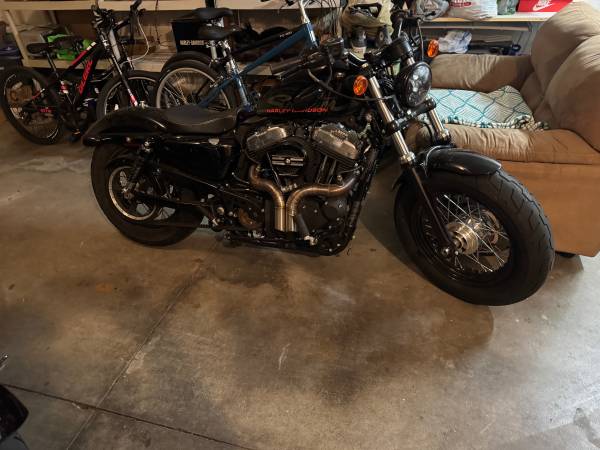 2011 Harley-Davidson, dovoz USA — foto 6 z 7