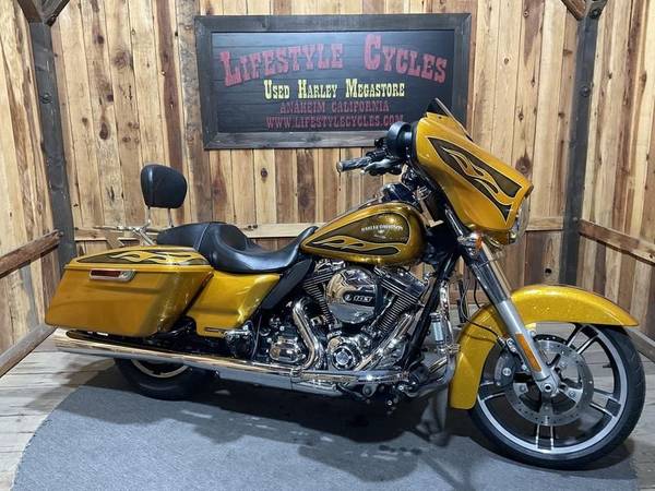 2016 Harley-Davidson, dovoz USA — foto 2 z 12