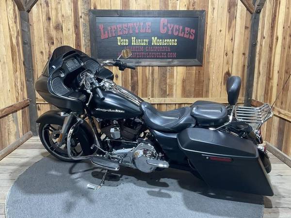 2016 Harley-Davidson, dovoz USA — foto 10 z 12